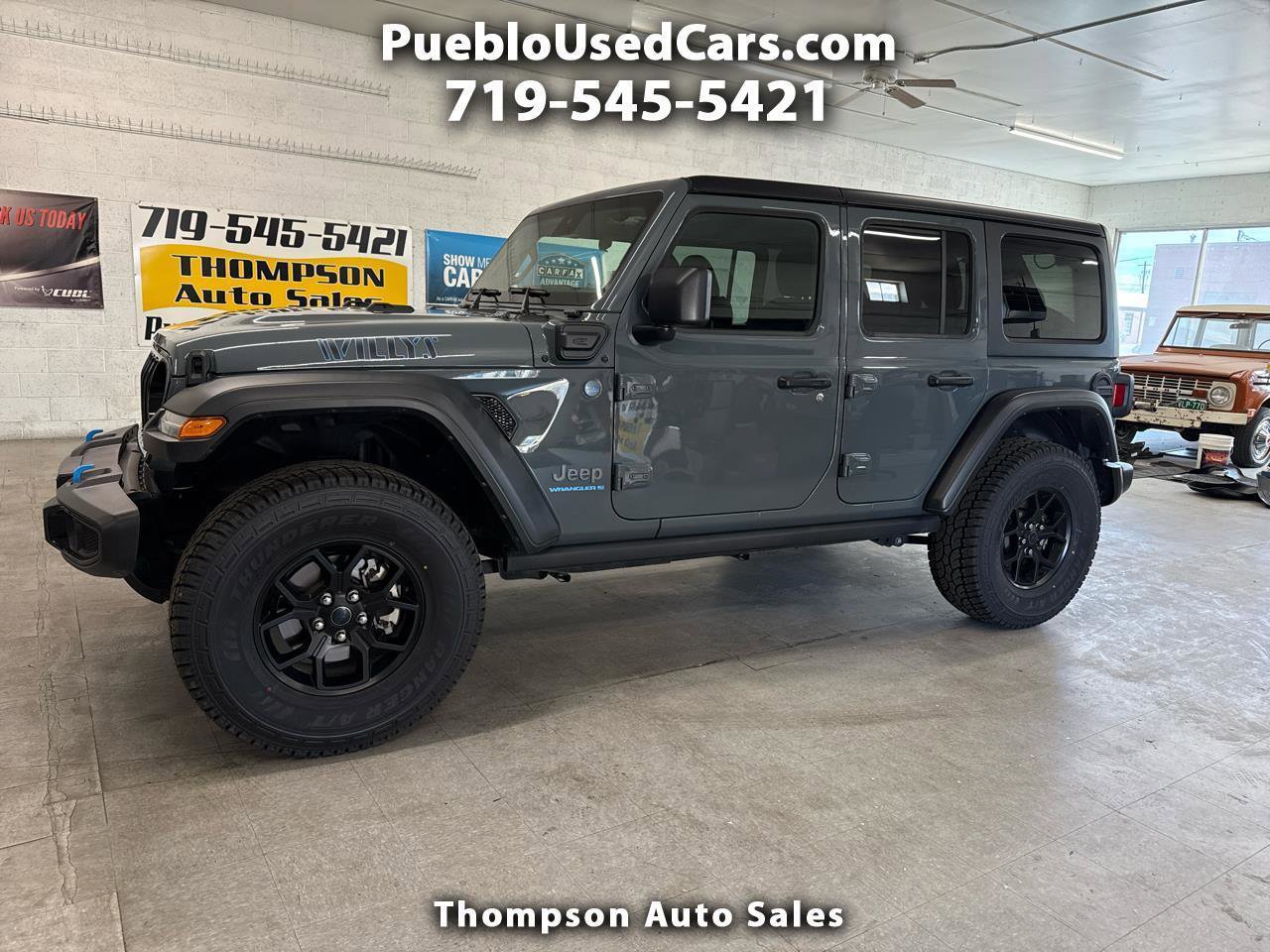 Used 2024 Jeep Wrangler Unlimited image 1