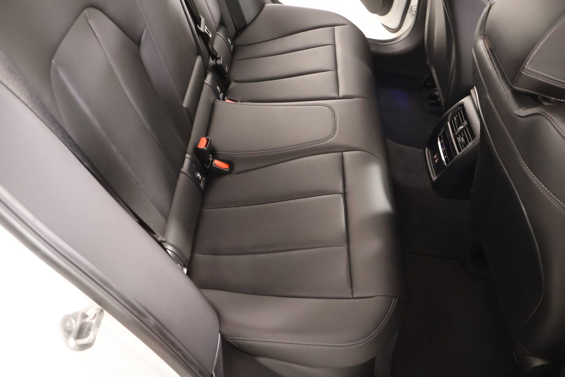 Used 2025 BMW 330i xDrive Sedan image 15