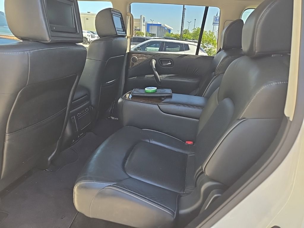 Used 2017 INFINITI QX80 2WD w/ Driver Assistance Package image 9