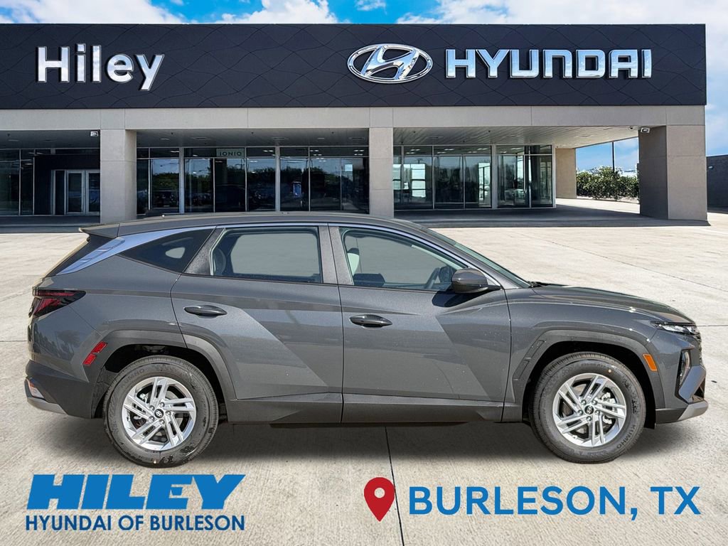 New 2026 Hyundai Tucson SE image 3