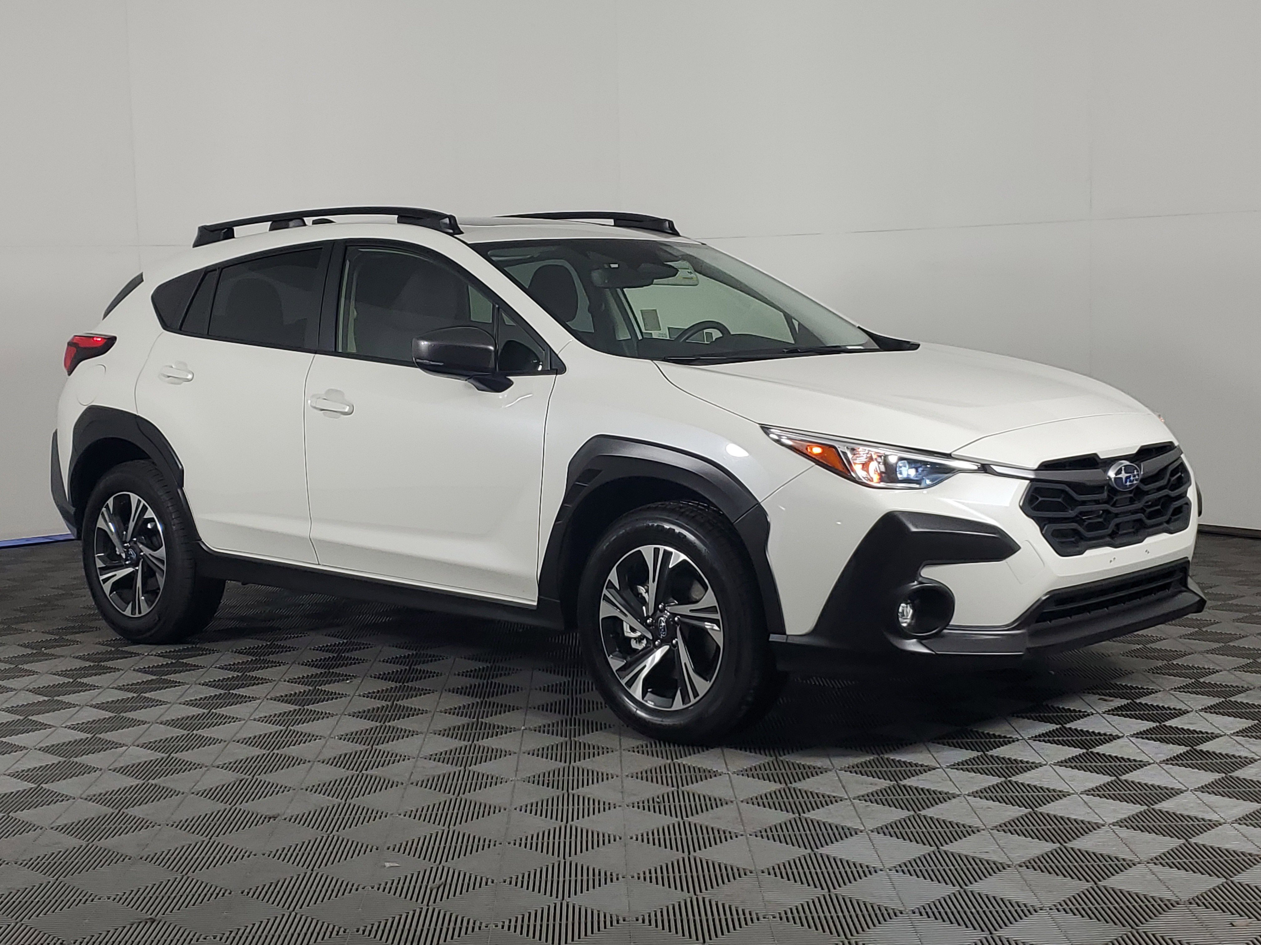 Used 2025 Subaru Crosstrek 2.5i Premium image 2