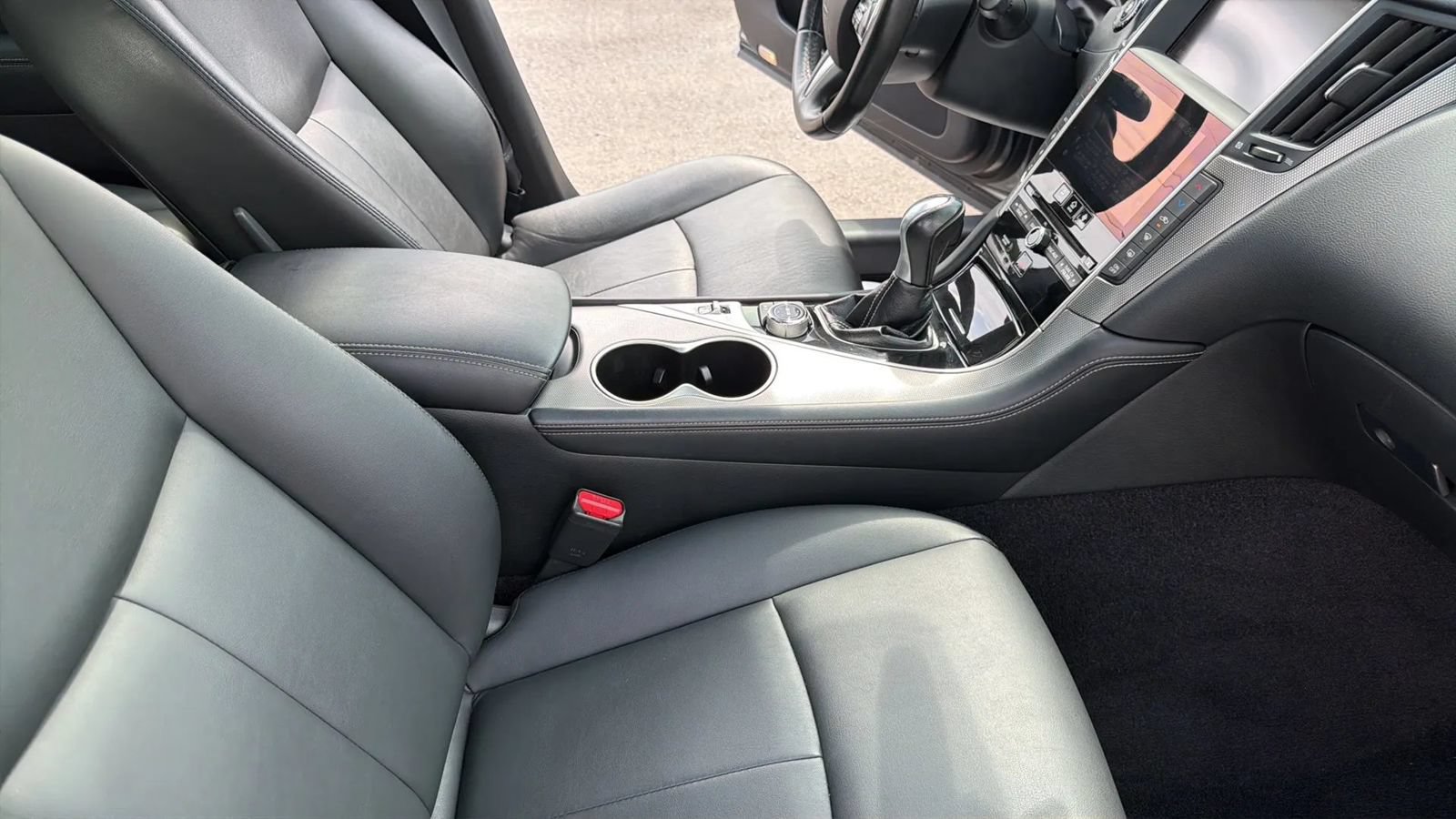 Used 2017 INFINITI Q50 3.0t Premium AWD/4WD image 30
