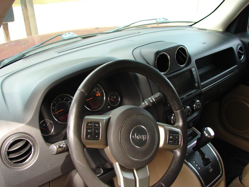 Used 2014 Jeep Patriot Limited w/ Sun/Sound Group image 7