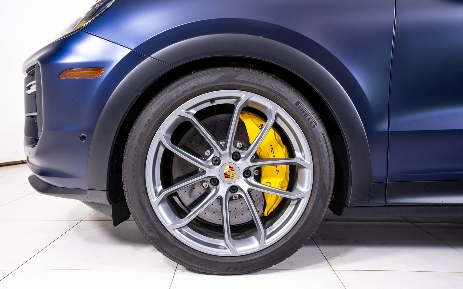 Used 2024 Porsche Cayenne Turbo GT AWD/4WD image 11