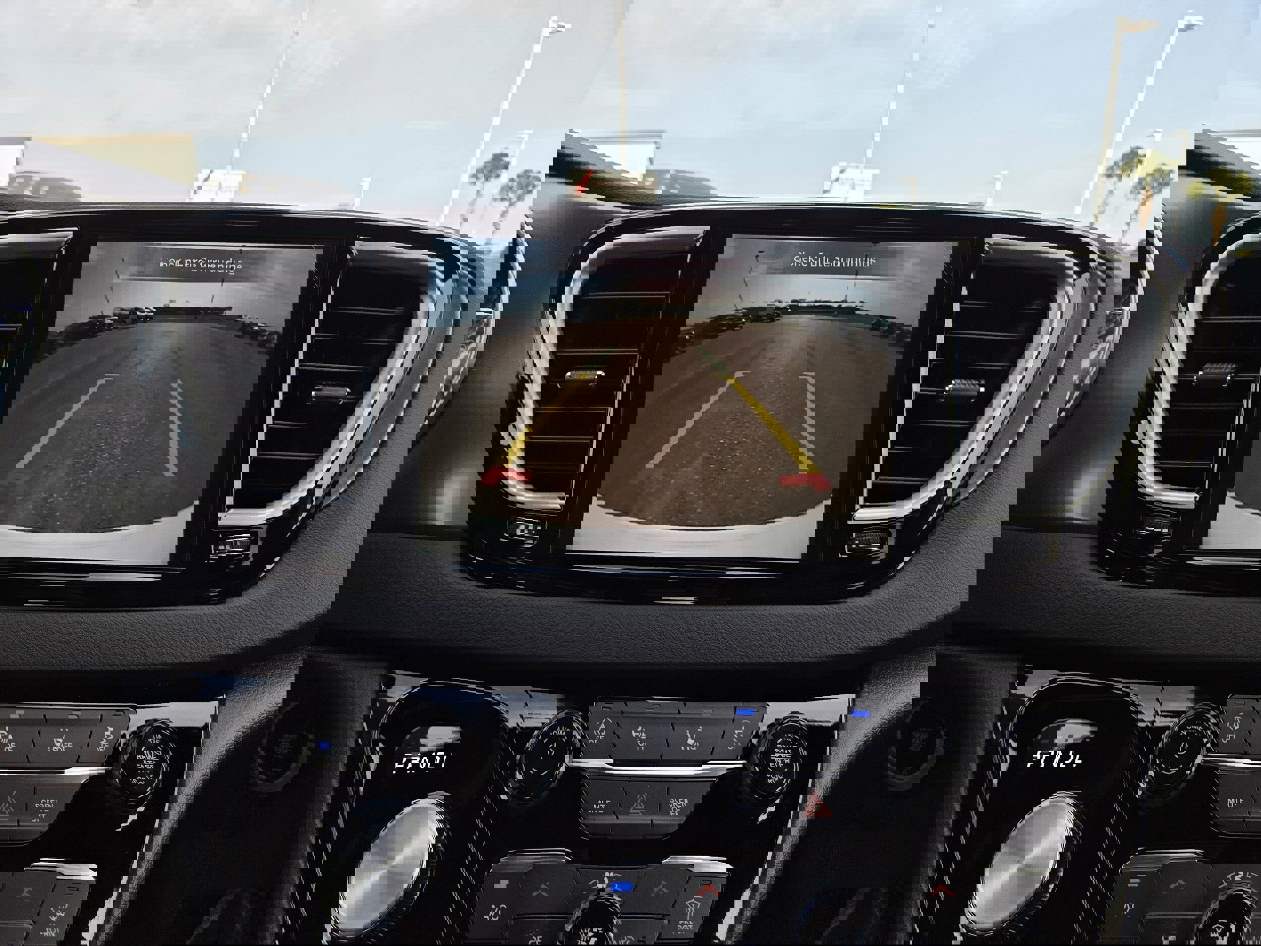 New 2026 Chrysler Voyager LX image 34