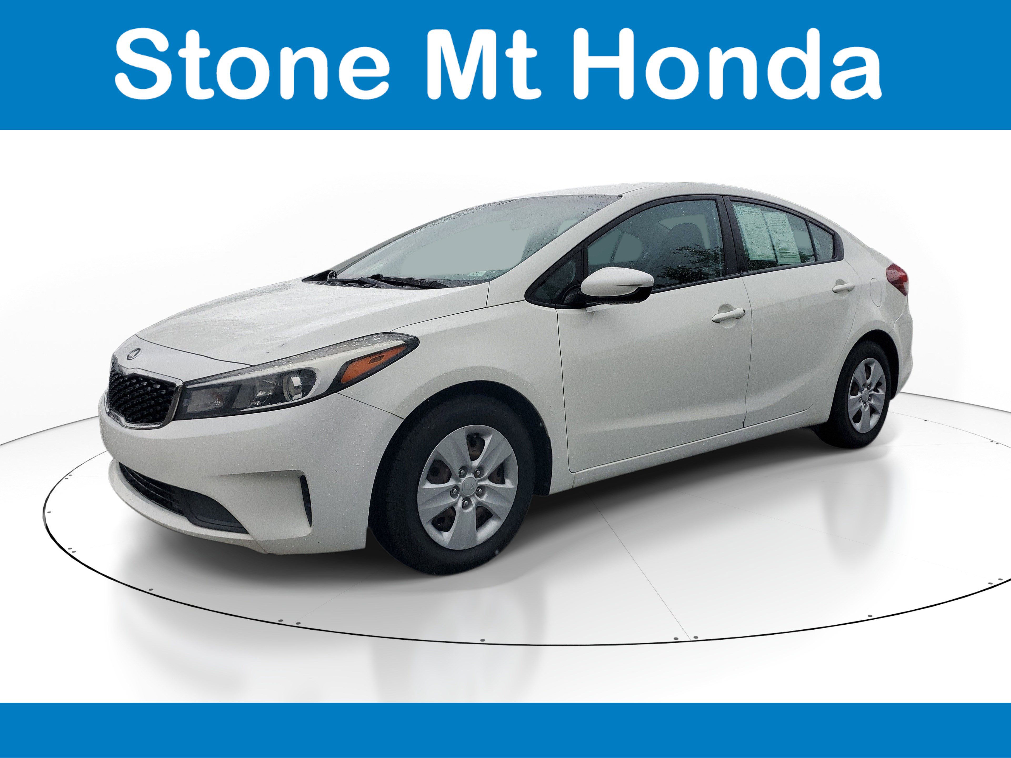 Used 2017 Kia Forte LX FWD image 3
