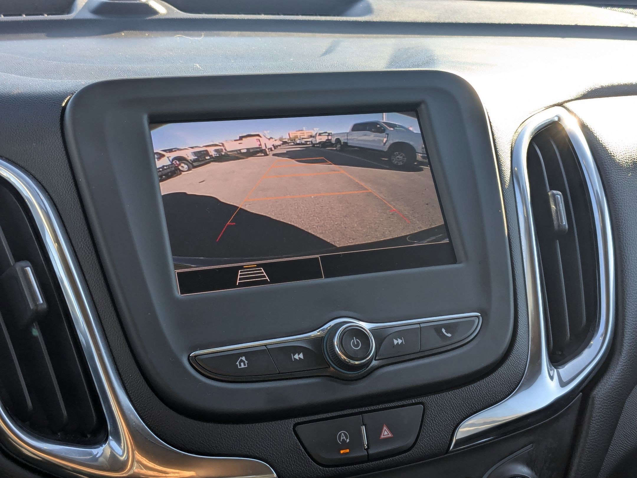 Used 2023 Chevrolet Equinox LT image 24