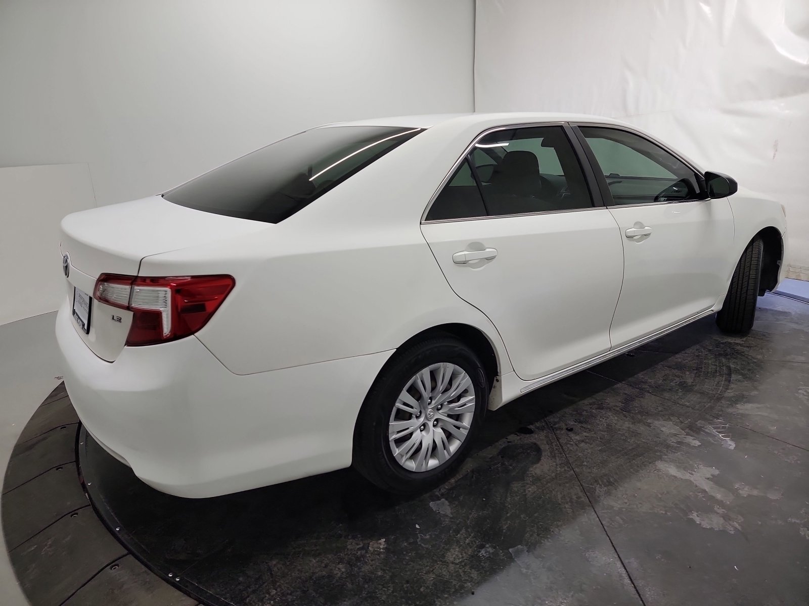 Used 2012 Toyota Camry LE image 9