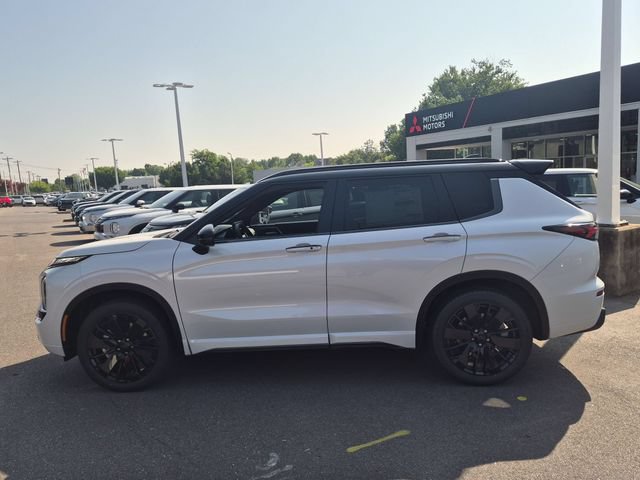 New 2026 Mitsubishi Outlander SEL Black Edition FWD image 6