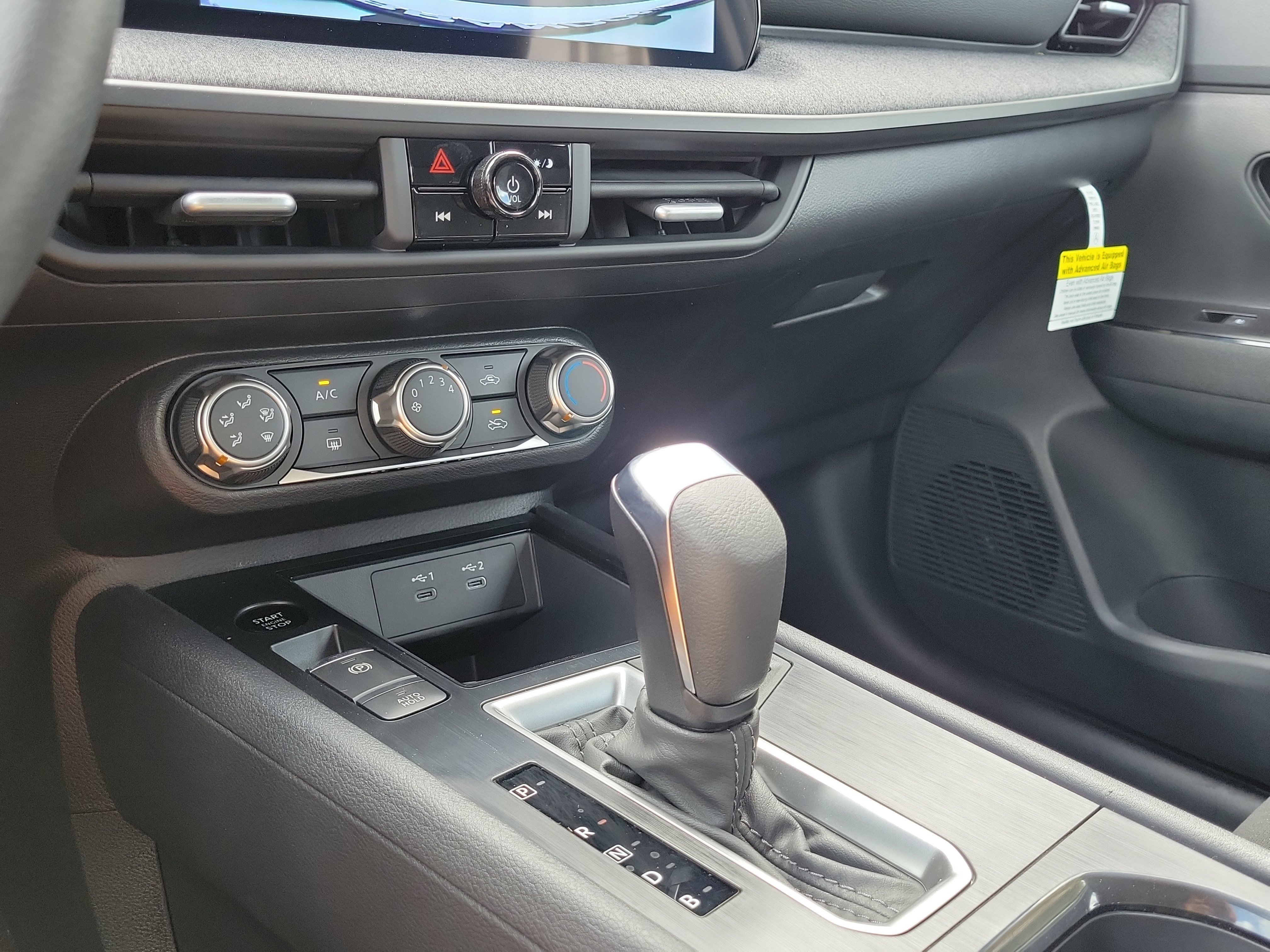 New 2027 Nissan Kicks S FWD image 13