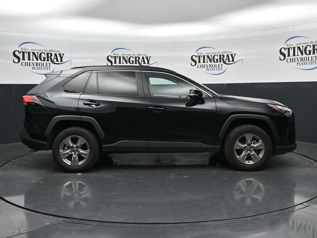 Used 2025 Toyota RAV4 XLE AWD/4WD image 8