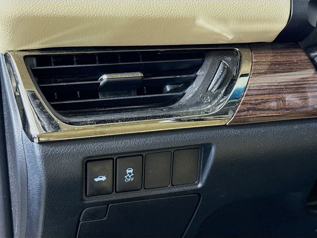 Used 2015 Toyota Avalon XLE FWD image 10