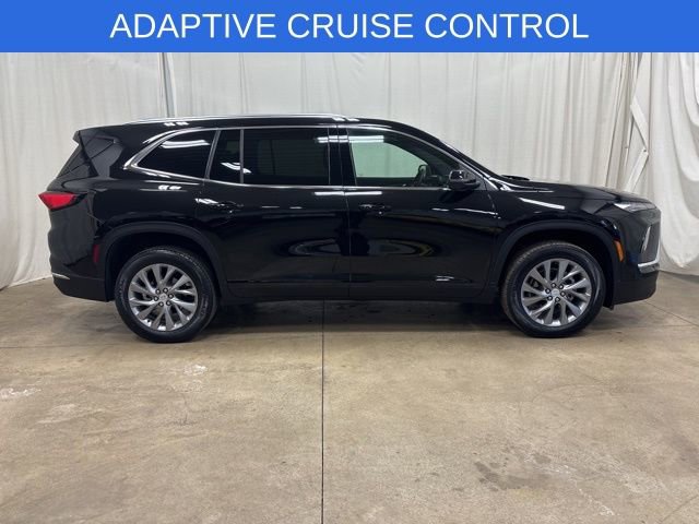 Used 2025 Buick Enclave Preferred image 2