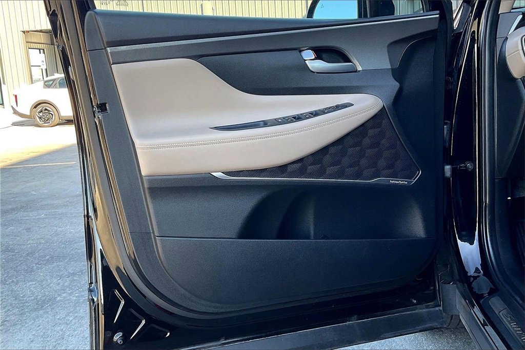 Used 2023 Hyundai Santa Fe SEL Premium image 23