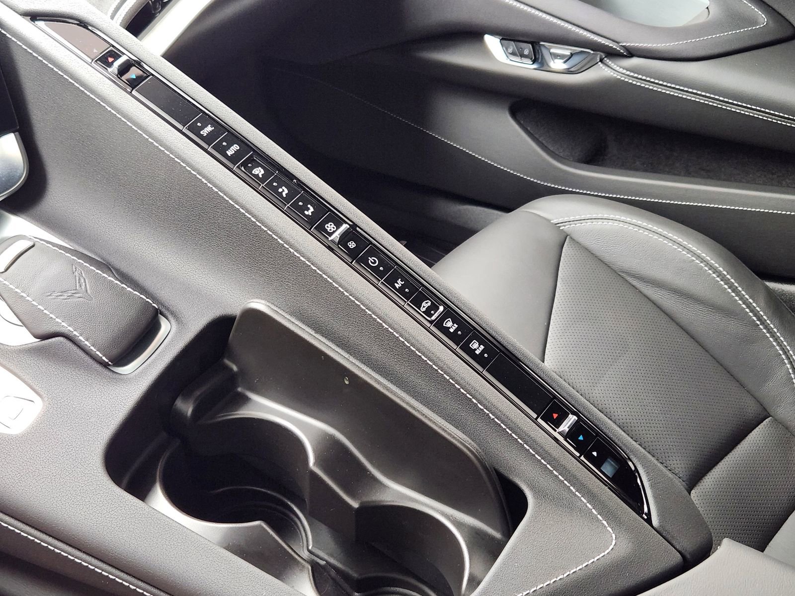 Used 2025 Chevrolet Corvette Stingray Coupe w/ Battery Protection Package image 24