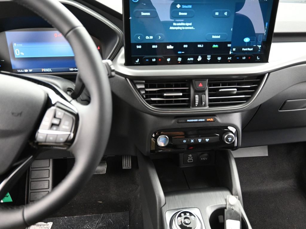 New 2025 Ford Escape SE image 14