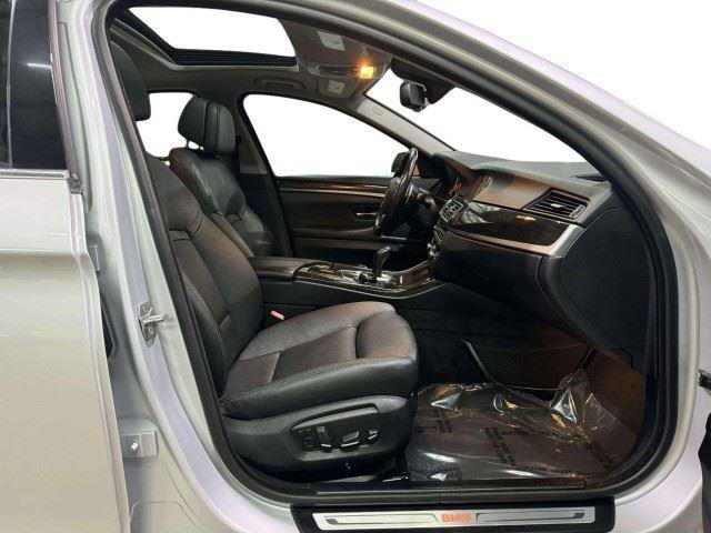 Used 2014 BMW 550i xDrive Sedan AWD/4WD image 40