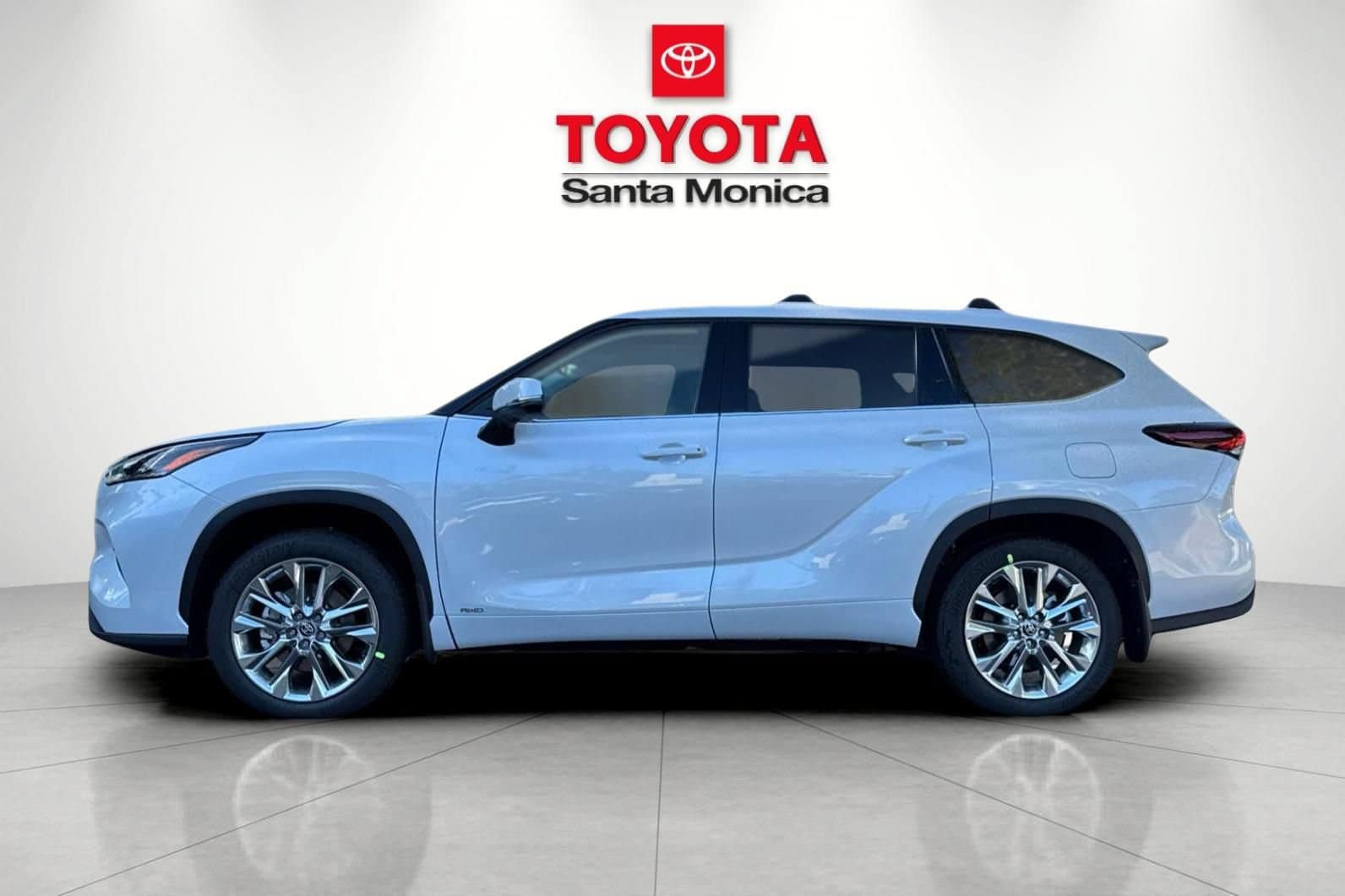 New 2026 Toyota Highlander Limited AWD/4WD image 8