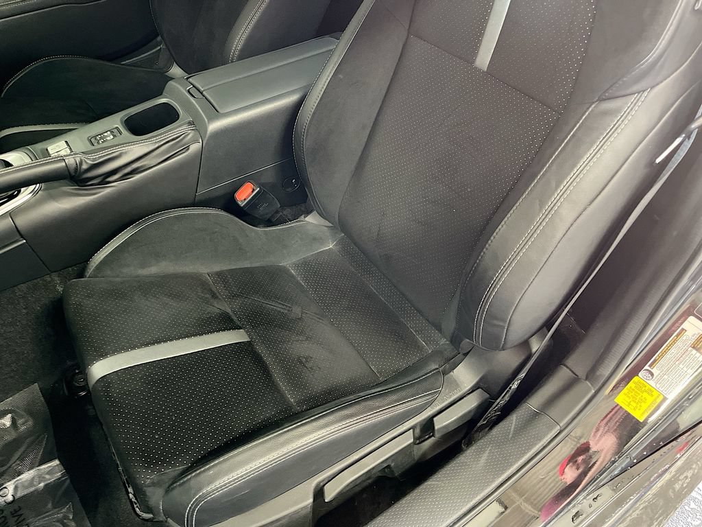 Used 2025 Toyota GR86 Premium w/ ALL Weather Mat Package (TMS) RWD image 18