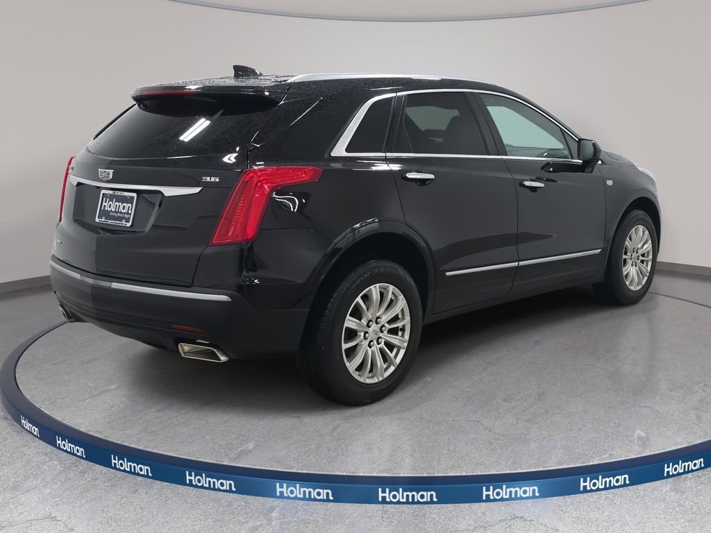 Used 2018 Cadillac XT5 AWD image 6