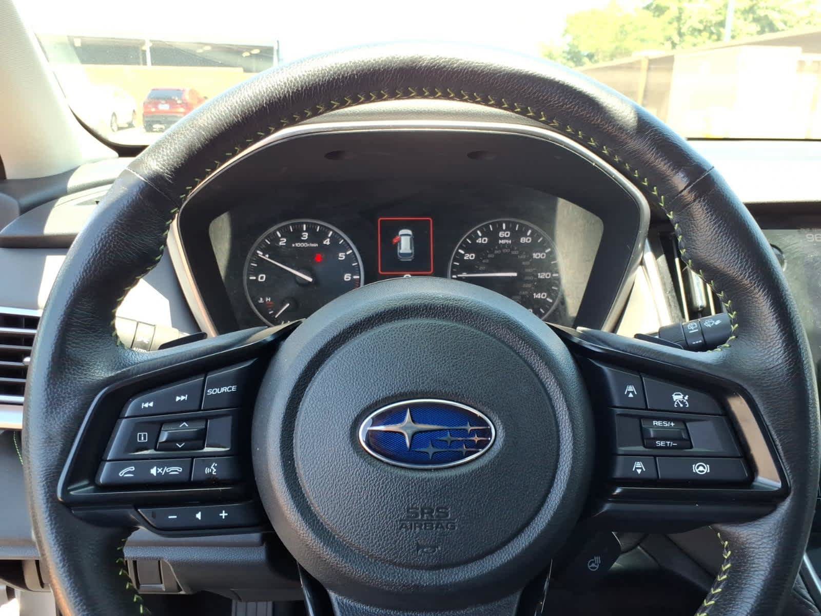 Certified 2025 Subaru Outback Onyx Edition AWD/4WD image 33