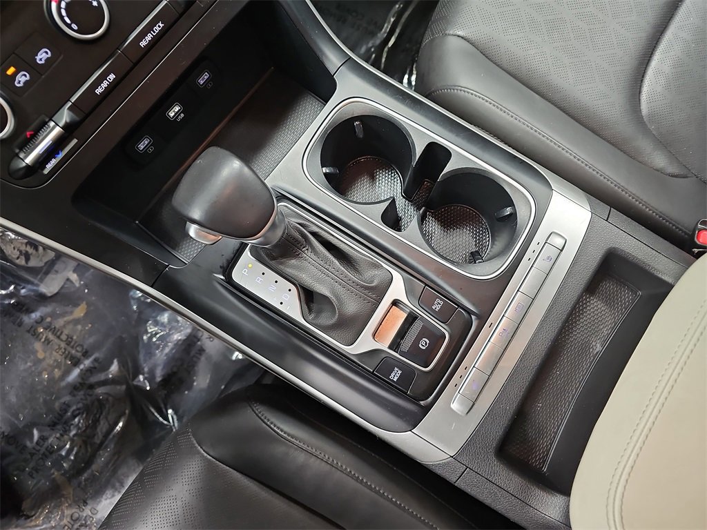 Used 2024 Kia Carnival LX image 23