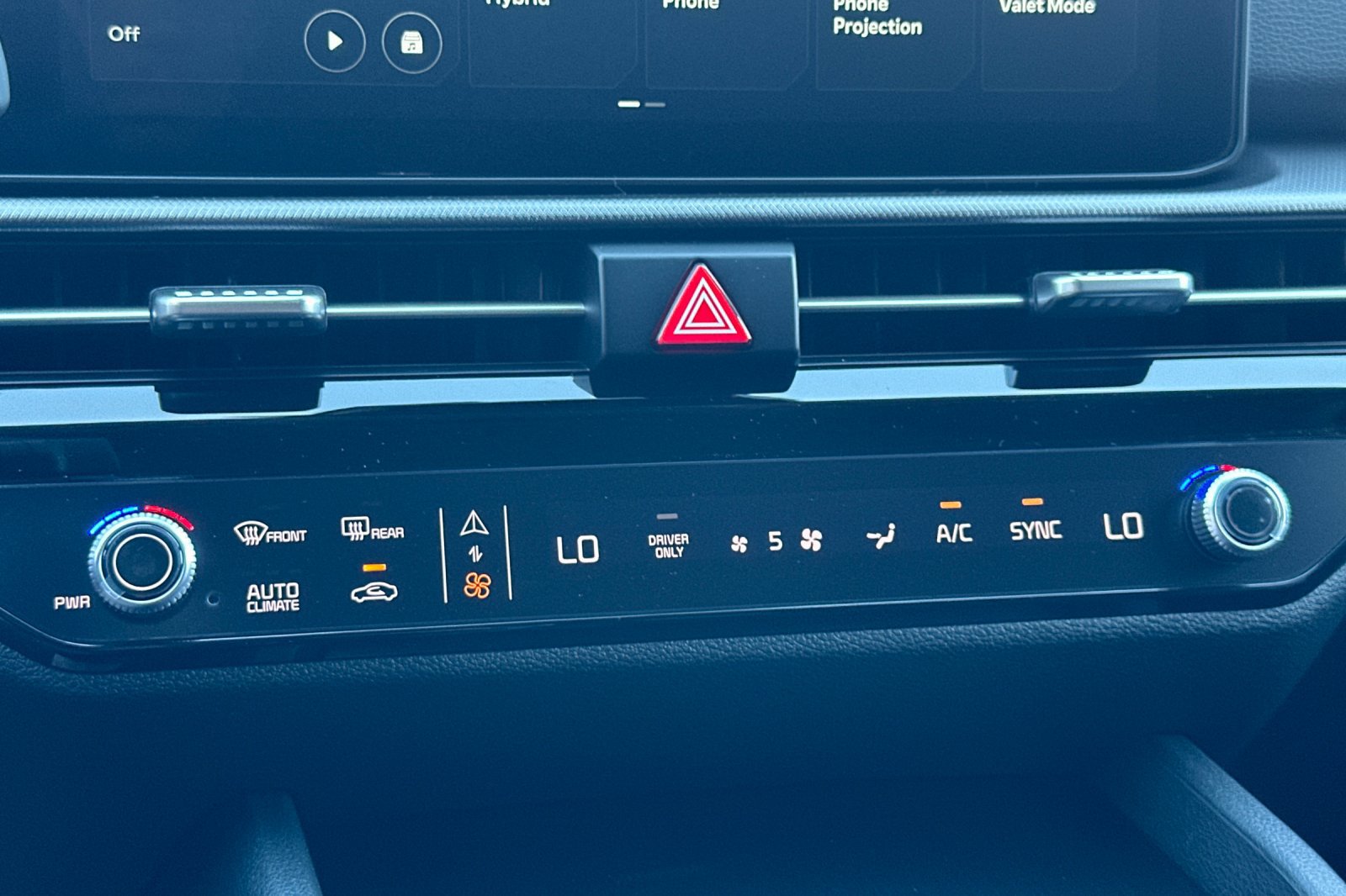 New 2027 Kia Sportage LX FWD image 20