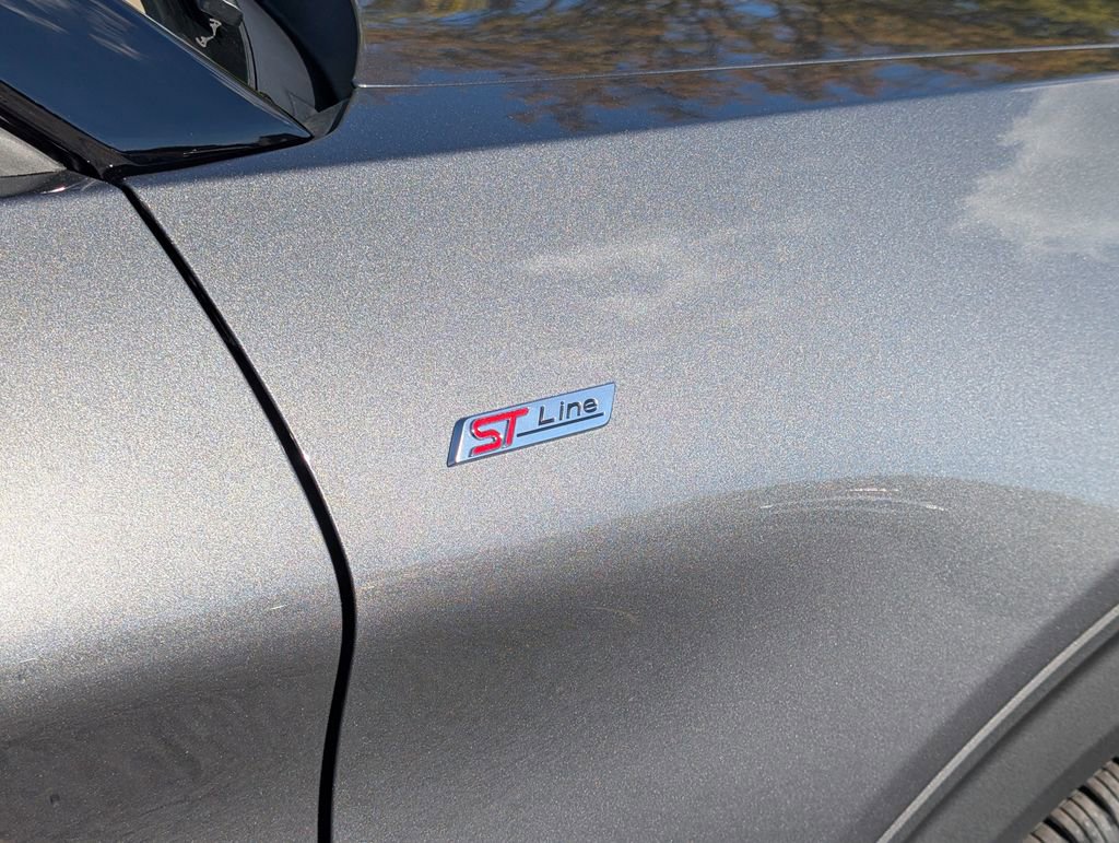 New 2026 Ford Explorer ST-Line w/ ST-Line Street Pack image 17