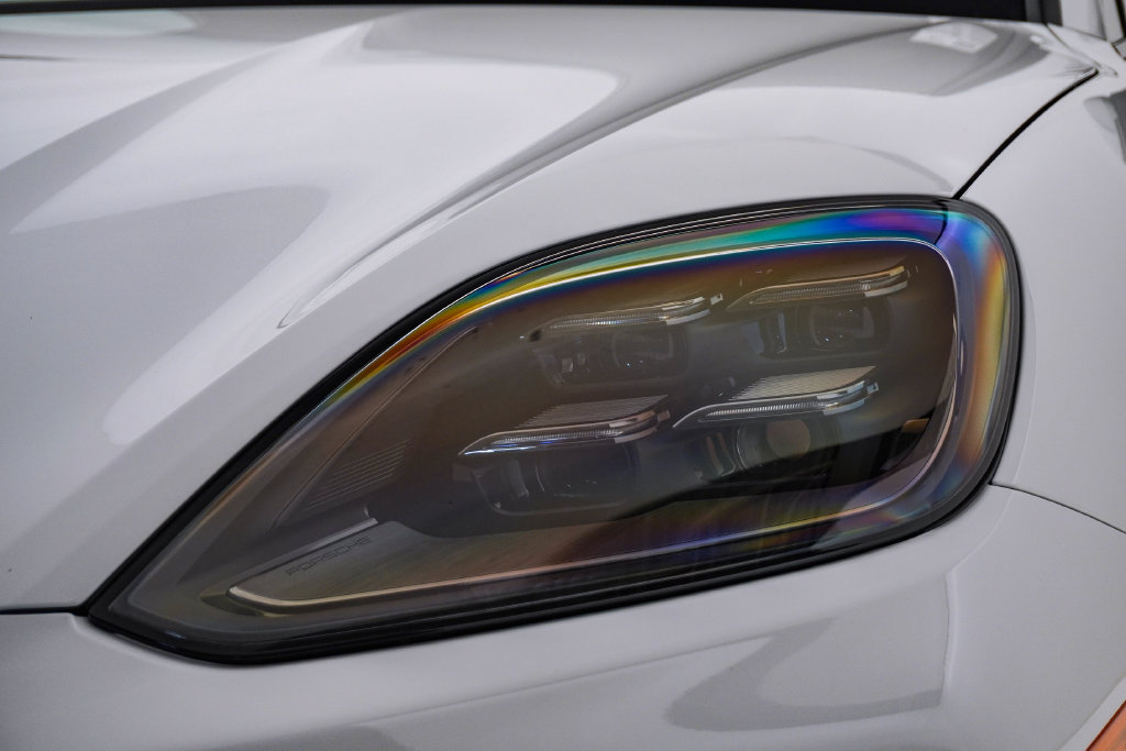 New 2026 Porsche Cayenne Coupe AWD/4WD image 7