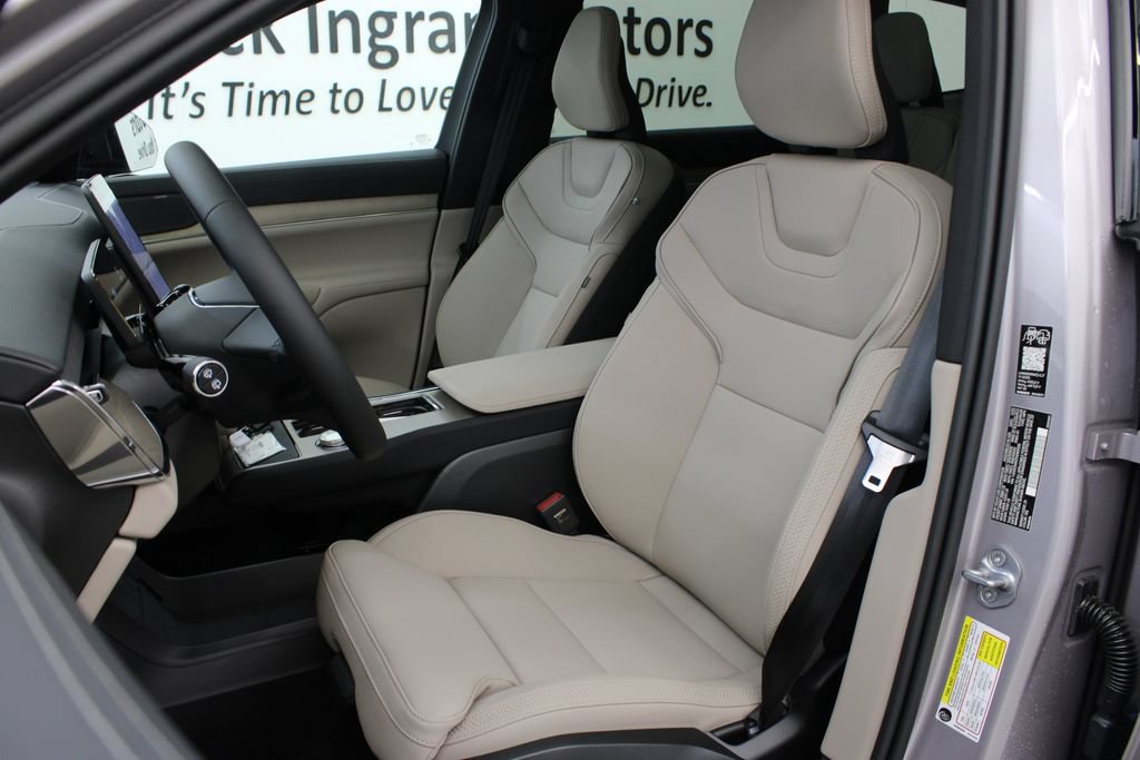 New 2026 Volvo EX90 Plus RWD image 14