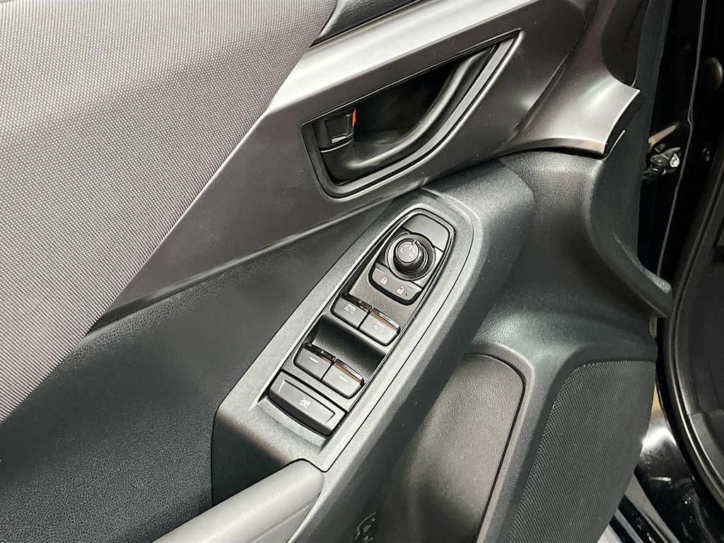 Used 2025 Subaru Impreza 2.0i AWD/4WD image 17