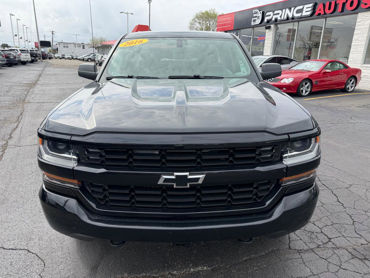 Used 2016 Chevrolet Silverado 1500 Custom w/ Custom Convenience Package AWD/4WD image 2