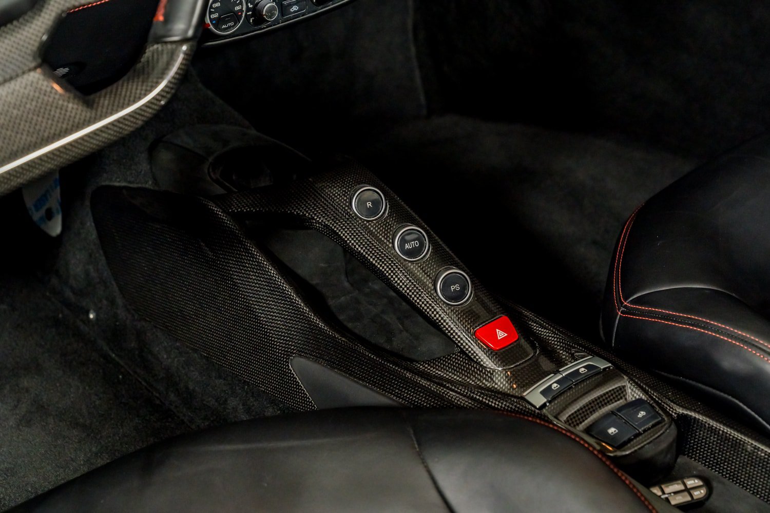 Used 2018 Ferrari 488 Spider RWD image 29