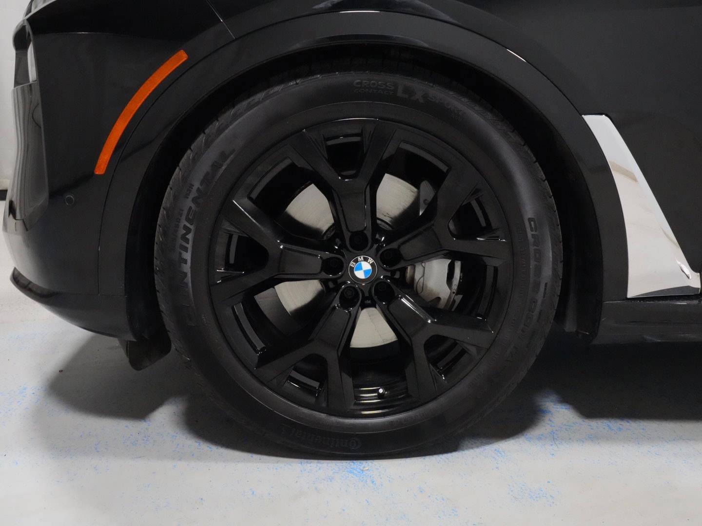 Certified 2023 BMW X7 xDrive40i w/ Parking Assistance Package image 27