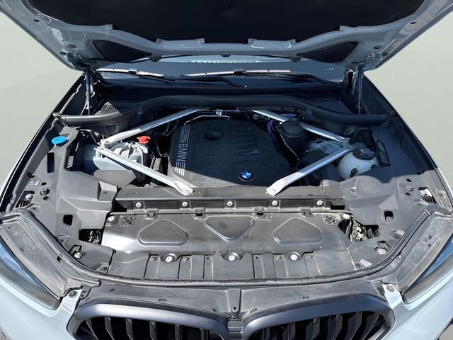 Certified 2024 BMW X6 xDrive40i w/ Premium Package AWD/4WD image 22