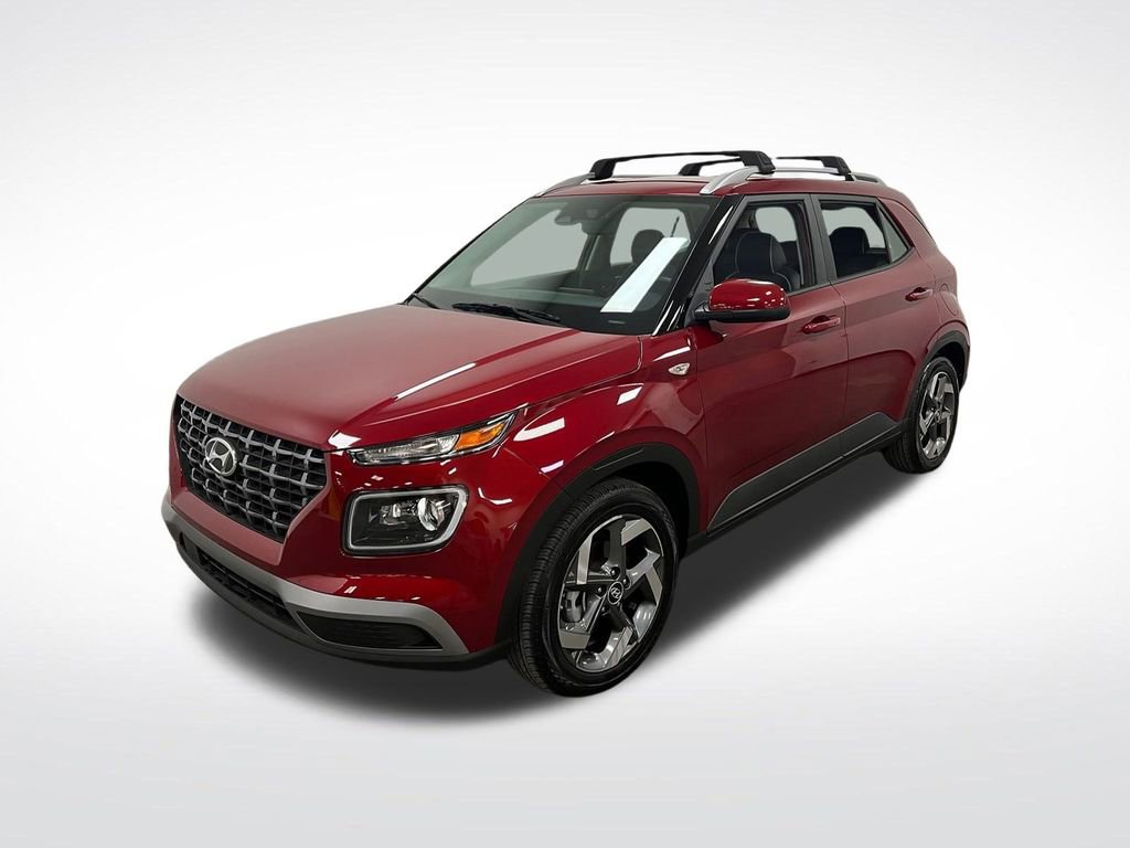 Used 2025 Hyundai Venue Limited image 2