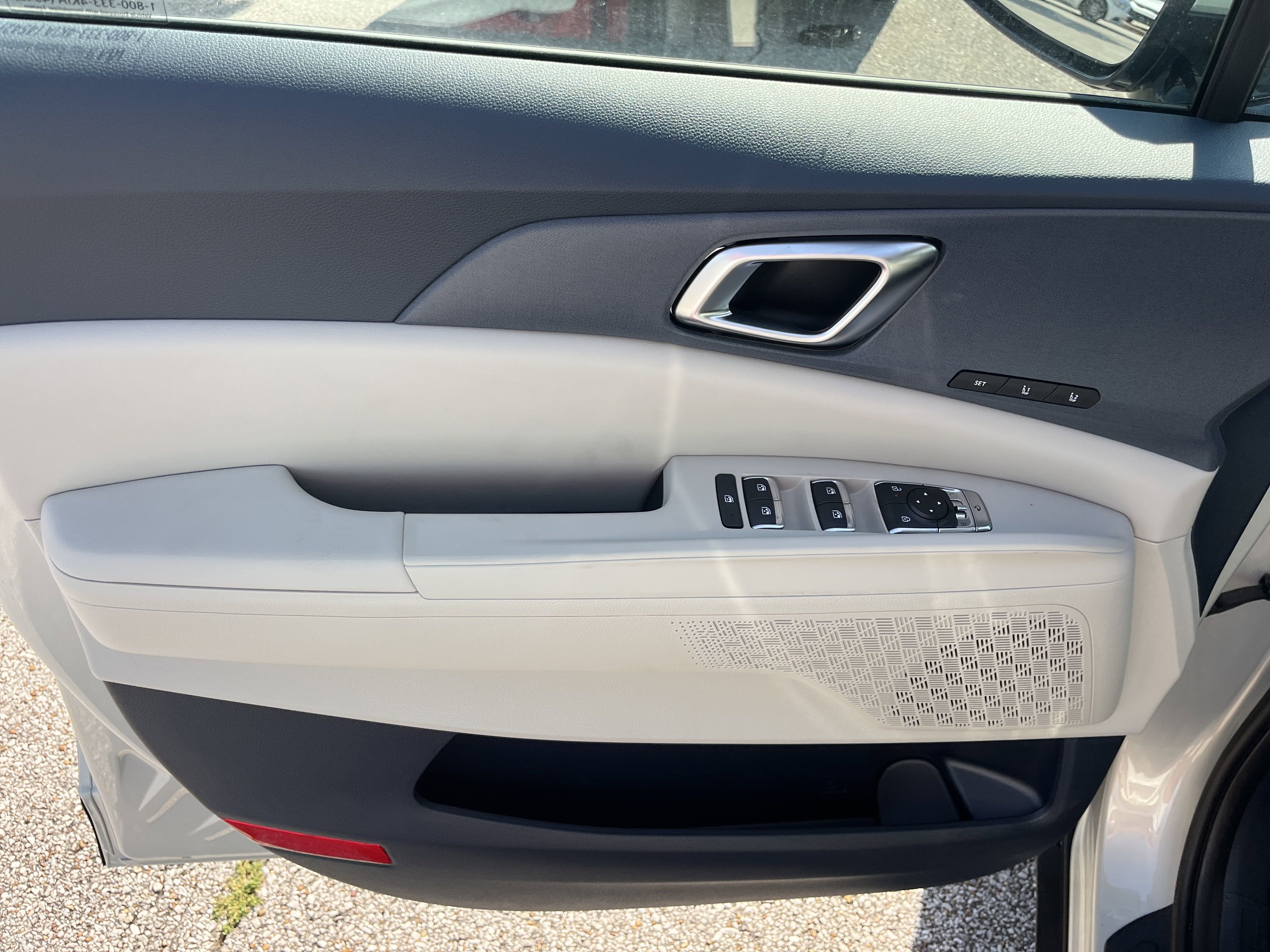 New 2026 Kia Carnival EX image 5