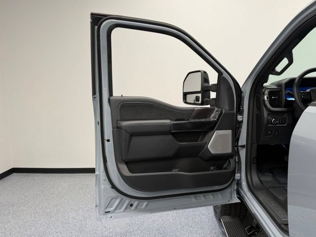New 2026 Ford F250 Platinum w/ FX4 Off-Road Package AWD/4WD image 13