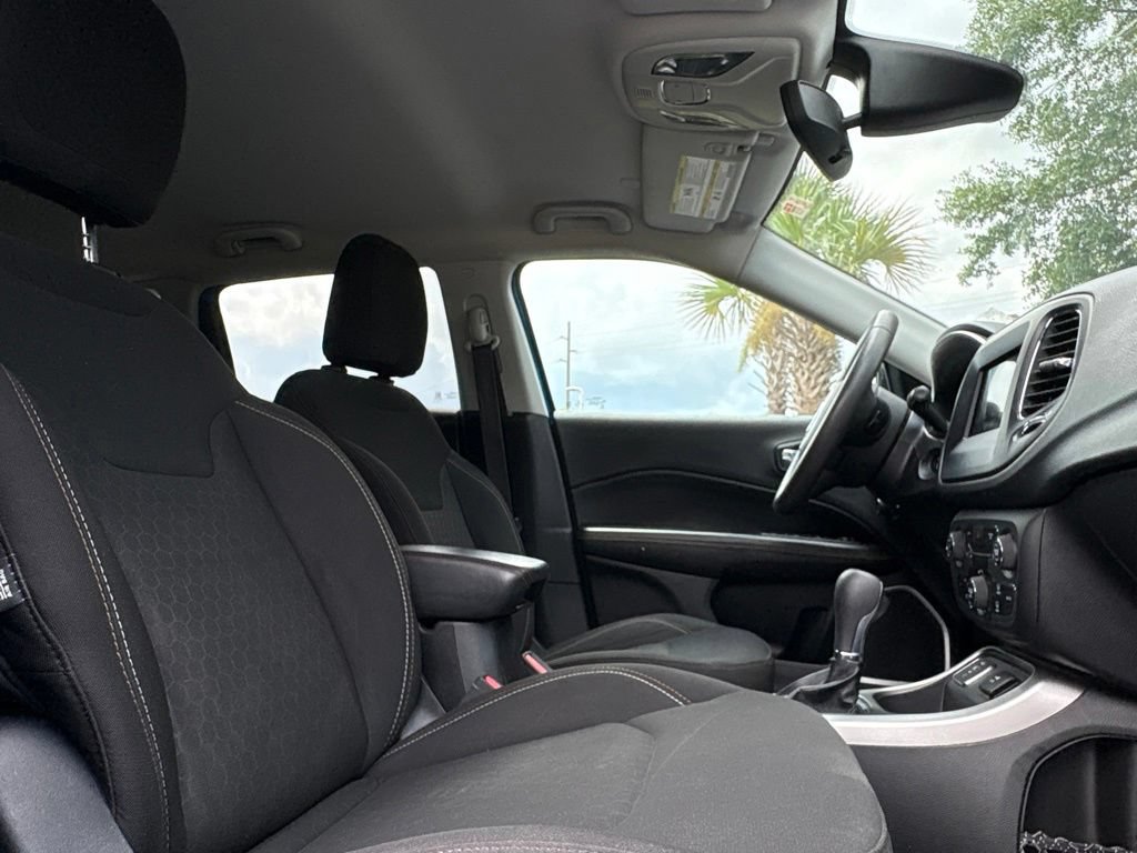 Used 2021 Jeep Compass Sport FWD image 27
