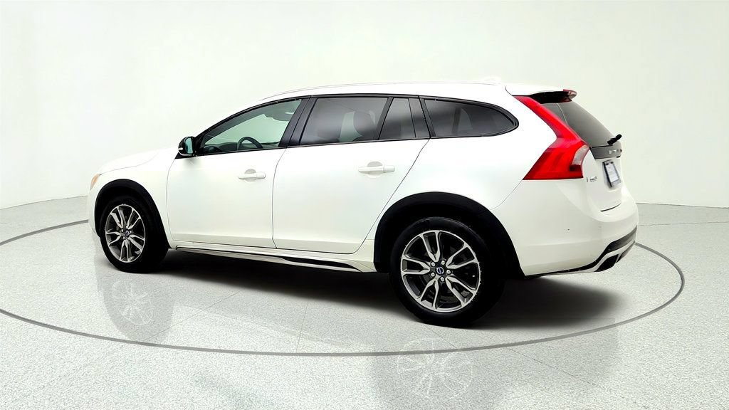 Used 2015 Volvo V60 T5 Cross Country w/ Convenience Package AWD/4WD image 7