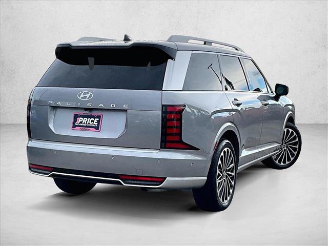 Used 2026 Hyundai Palisade Calligraphy FWD image 2