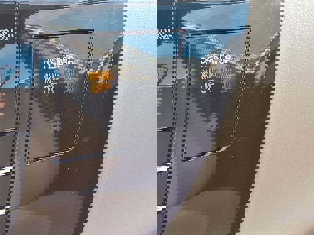 Used 2016 Toyota Corolla LE image 25