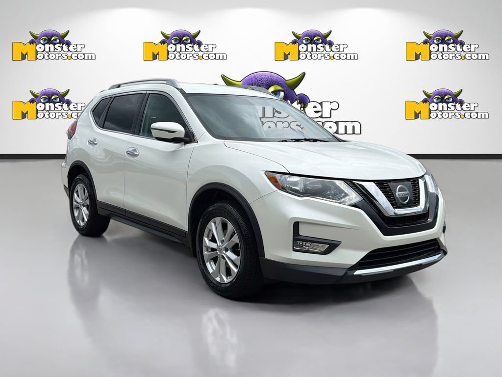 Used 2017 Nissan Rogue SV FWD image 3