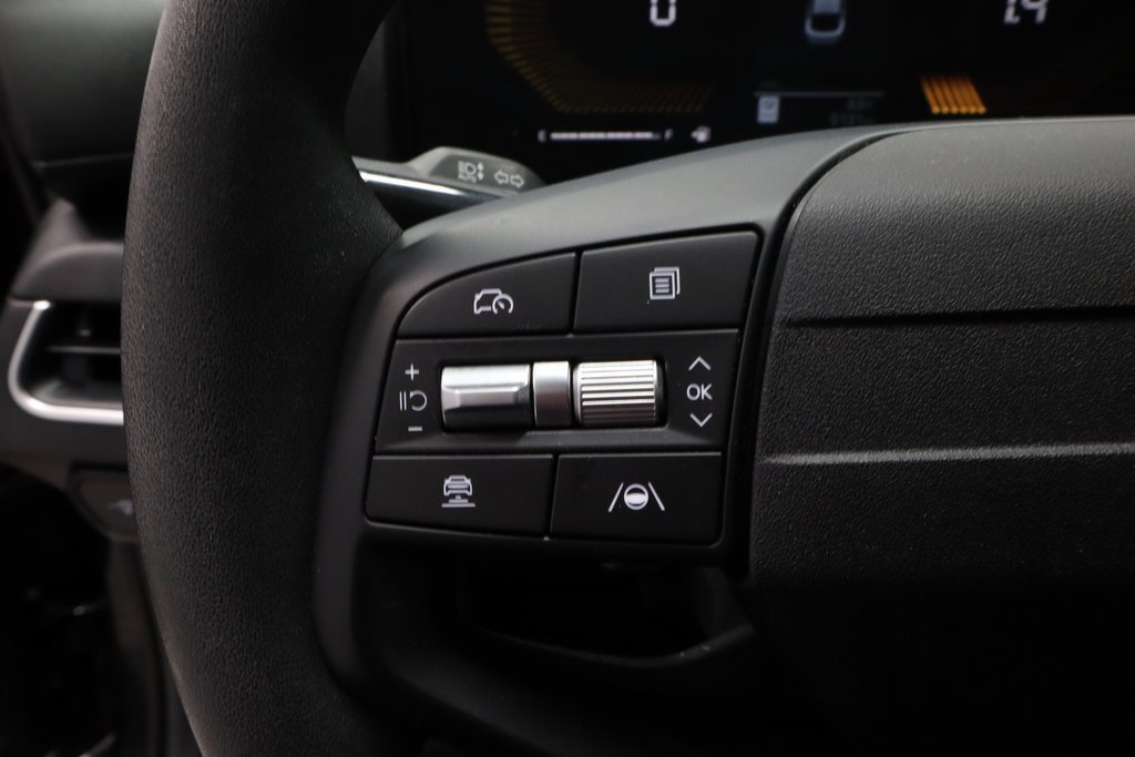 Used 2025 Kia K4 LX image 28