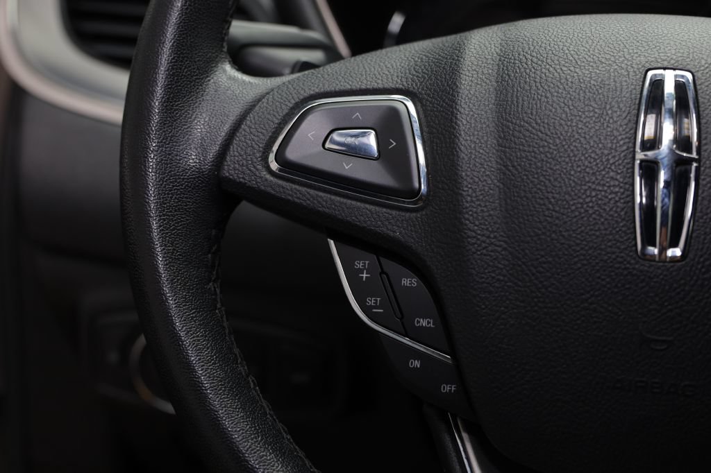 Used 2019 Lincoln MKC Premiere FWD image 25