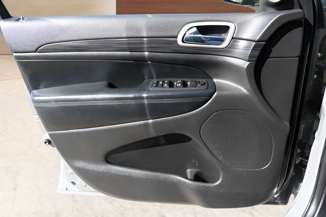 Used 2021 Jeep Grand Cherokee Laredo X image 10