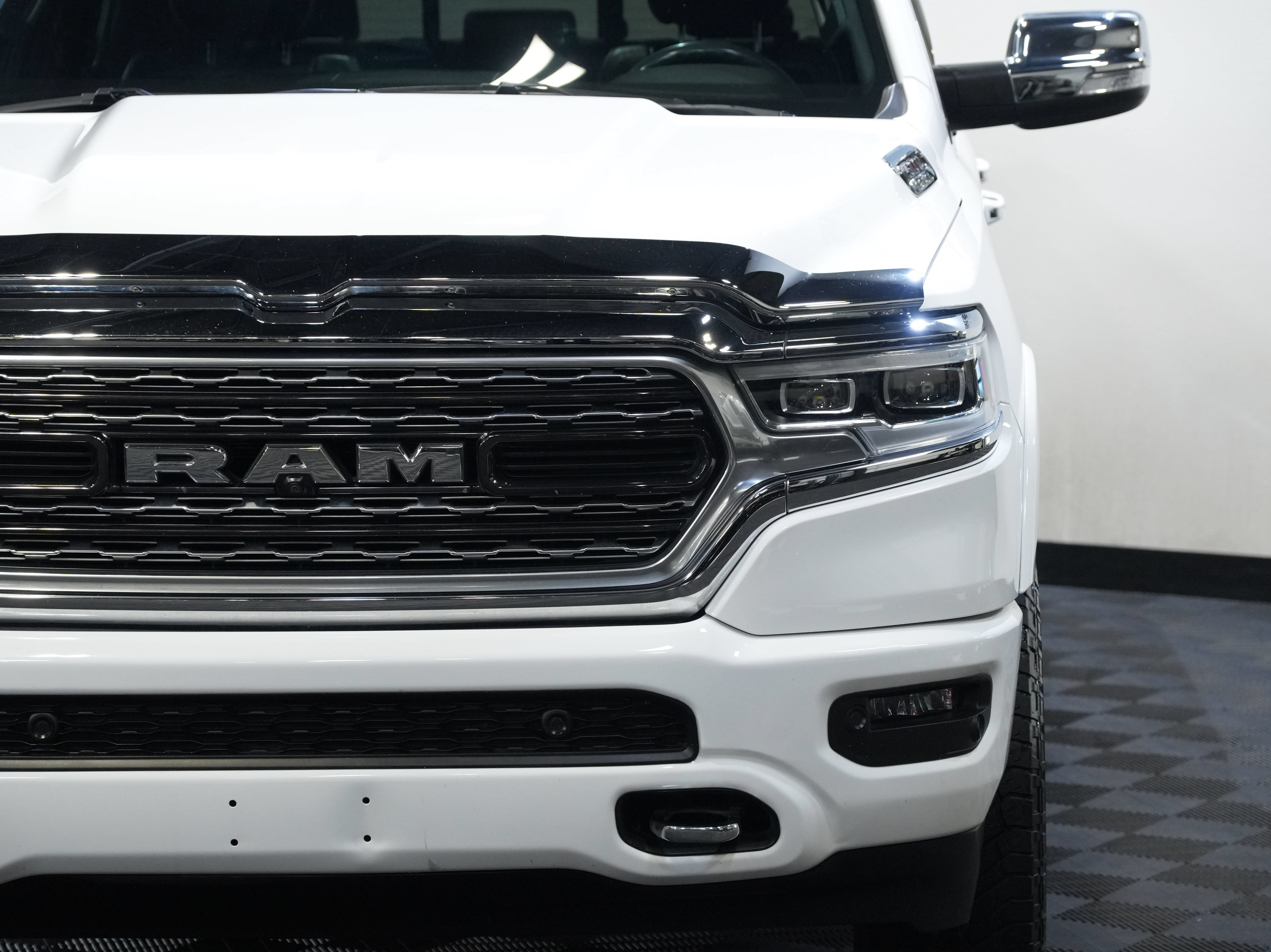 Used 2020 RAM 1500 Limited AWD/4WD image 10