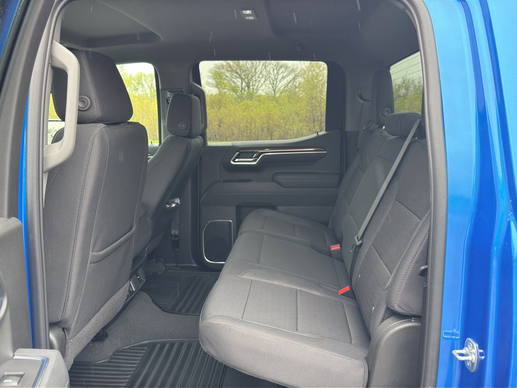 Used 2025 Chevrolet Silverado 1500 LT AWD/4WD image 34