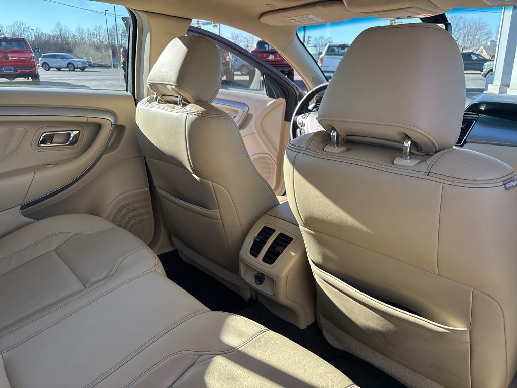 Used 2016 Ford Taurus SEL w/ Equipment Group 201A image 35