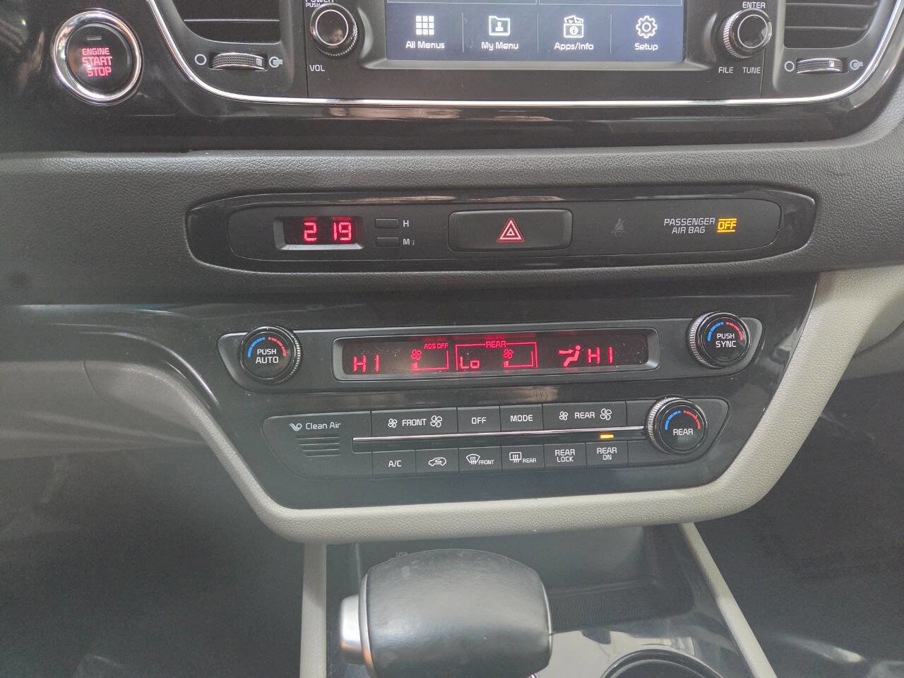 Used 2017 Kia Sedona EX image 30
